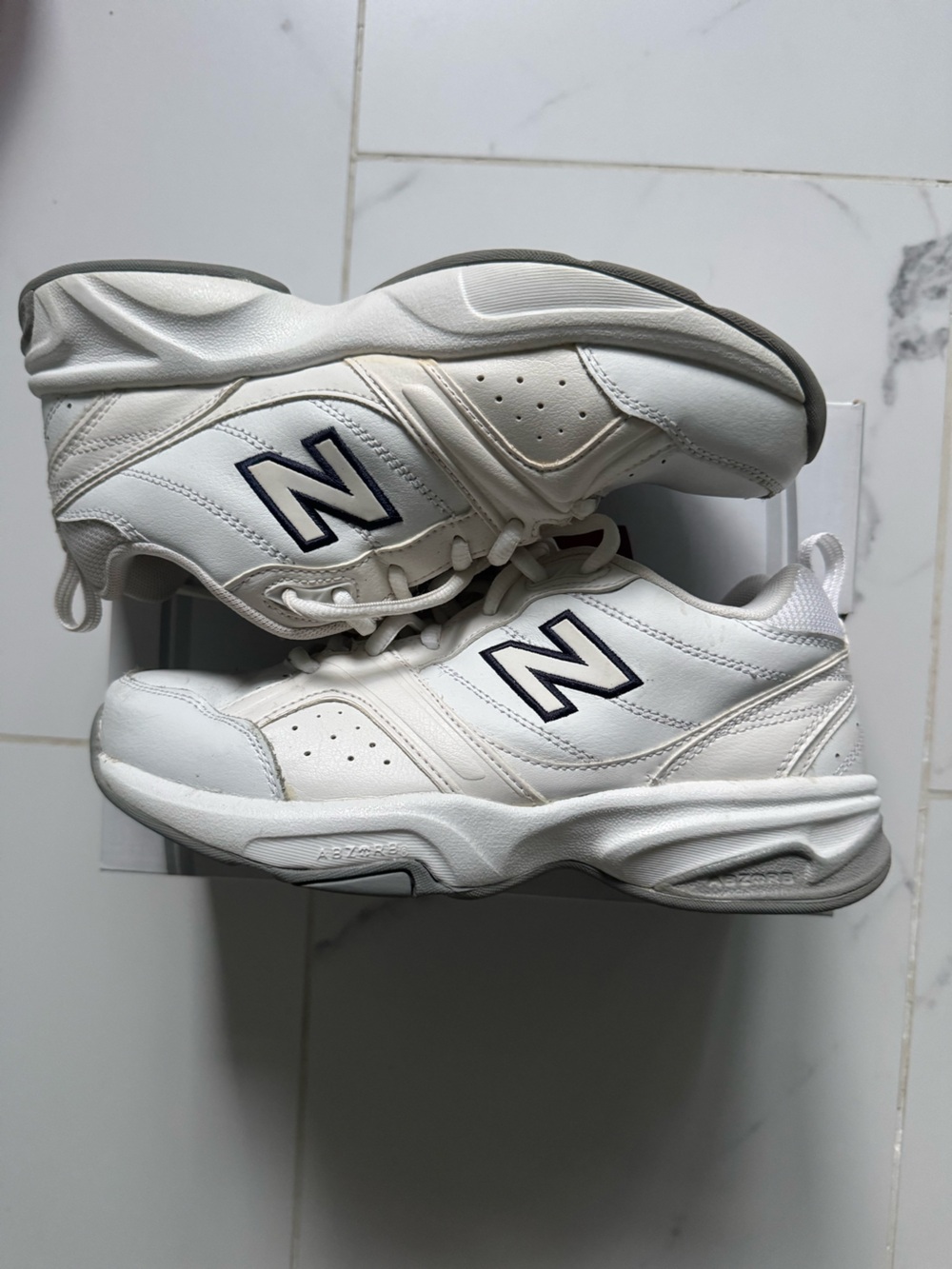 New Balance unisex White Sneakers with Navy 'N' Logo